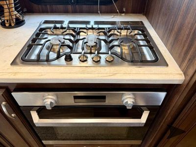 2018 Forest River RV Cardinal - Photo 31