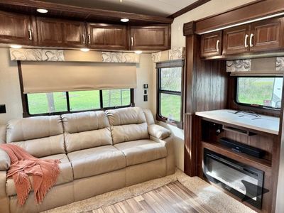 2018 Forest River RV Cardinal - Photo 22
