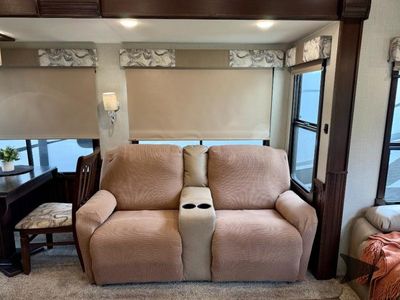 2018 Forest River RV Cardinal - Photo 16