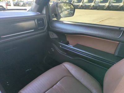2022 Ford Expedition — photo 18 view