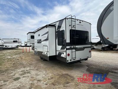 2026 Forest River RV Rockwood Signature - Photo 5