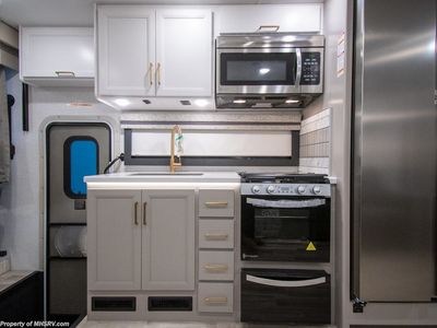 2026 Thor Motor Coach Windsport - Photo 14