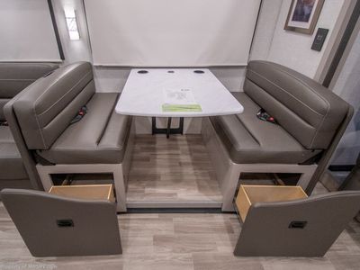 2026 Thor Motor Coach Windsport - Photo 10