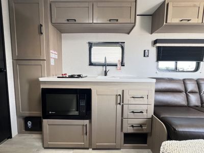 2026 Jayco PROWLER LYNX - Photo 7