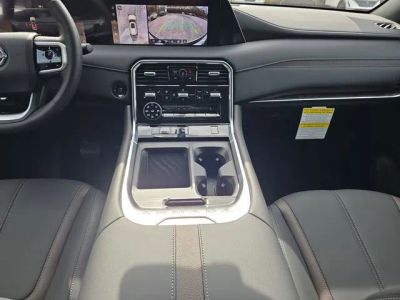 2026 Nissan Armada — photo 17 view