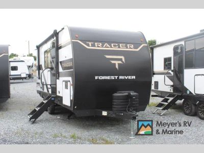 2027 Prime Time RV Tracer 195RB — front three-quarter view