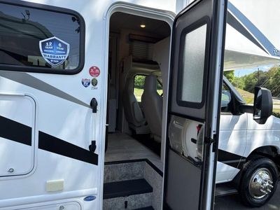 2024 Thor Motor Coach Chateau - Photo 14