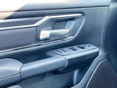 2026 Ram 1500 — photo 18 view