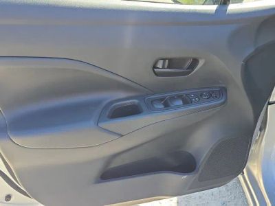 2025 Nissan Versa — photo 17 view