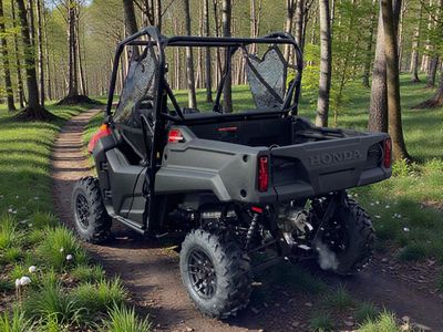 2026 Honda Pioneer 700 Deluxe - Photo 3