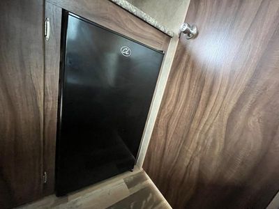2018 Coachmen RV Viking — photo 13 view