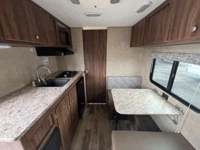 2018 Coachmen RV Viking — engine compartment view