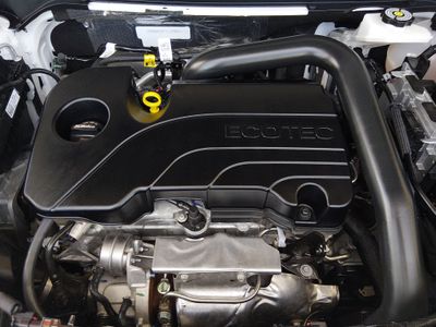 2026 Chevrolet Equinox — photo 9 view