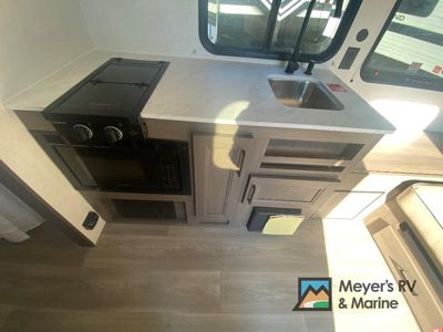 2026 Grand Design Transcend One - Photo 9