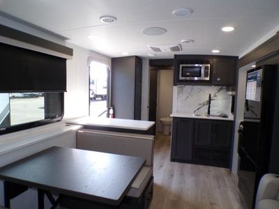 2026 Flagstaff Super Lite — photo 19 view