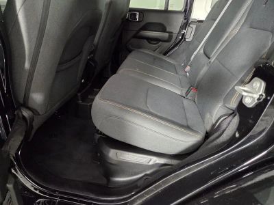 2025 Jeep Wrangler — photo 24 view