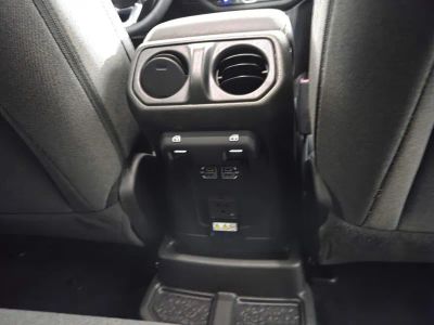 2025 Jeep Wrangler — photo 30 view