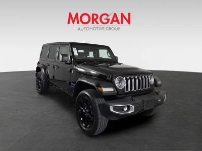 2025 Jeep Wrangler — side profile view