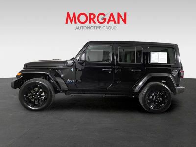2025 Jeep Wrangler — photo 8 view