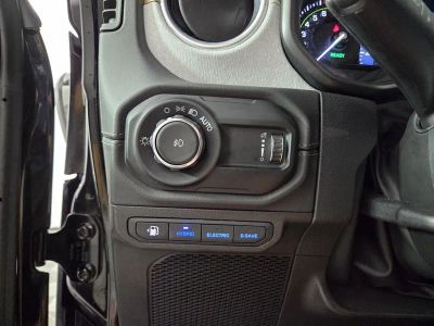 2025 Jeep Wrangler — photo 23 view