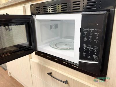 2016 Airstream International Serenity - Photo 23