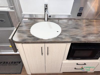 2016 Airstream International Serenity - Photo 19