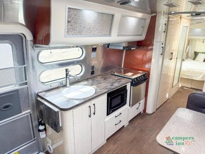 2016 Airstream International Serenity - Photo 16