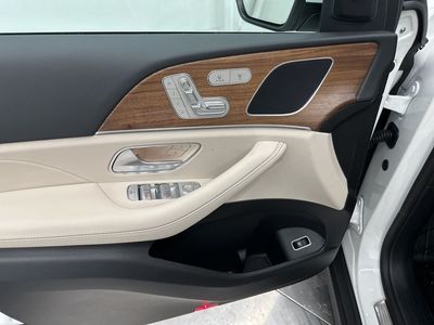 2026 Mercedes-Benz GLE - Photo 11