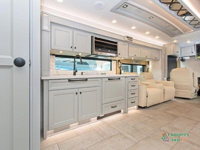 2026 Tiffin Motorhomes Phaeton - Photo 14