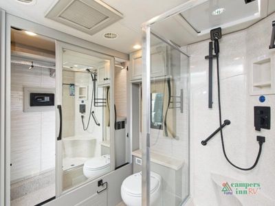 2026 Tiffin Motorhomes Phaeton - Photo 30