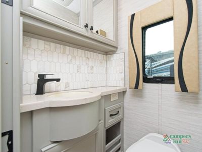 2026 Tiffin Motorhomes Phaeton - Photo 24