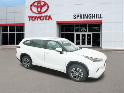 2026 Toyota Highlander Hybrid - Photo 12