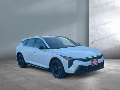 2026 Kia K4 — photo 8 view