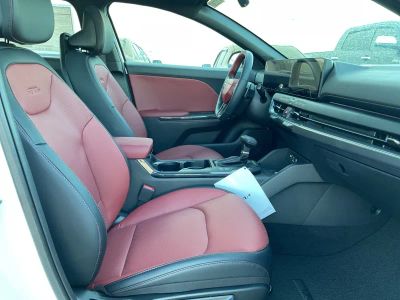 2026 Kia K4 — photo 15 view