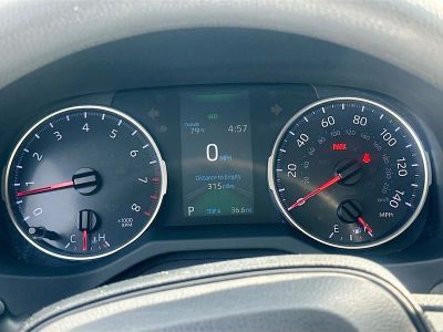 2019 Toyota RAV4 — photo 8 view