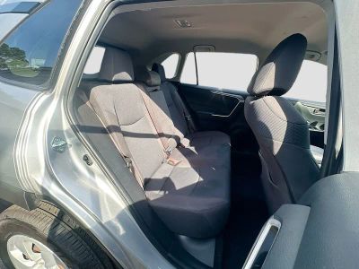 2019 Toyota RAV4 — photo 20 view