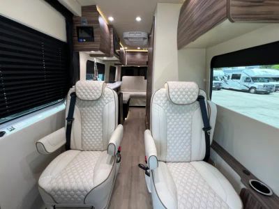 2026 Midwest Automotive Designs HERITAGE — detail view