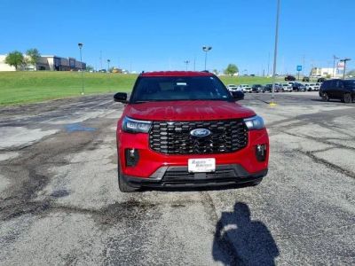2025 Ford Explorer — rear three-quarter view