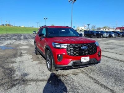 2025 Ford Explorer — detail view