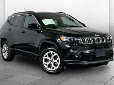 2025 Jeep Compass Latitude in Diamond Black Cry — front three-quarter view