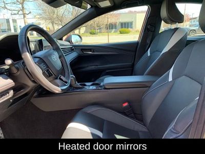2025 Toyota Camry SE - Photo 15