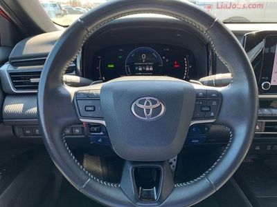 2025 Toyota Camry SE - Photo 18