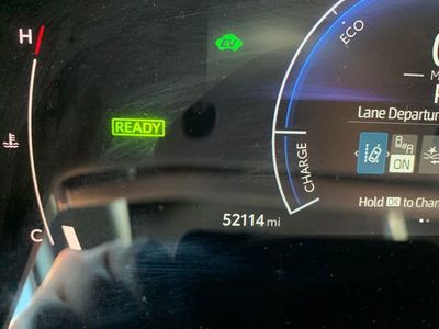 2025 Toyota Camry SE - Photo 19