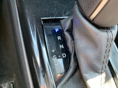 2025 Toyota Camry SE - Photo 24