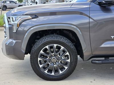 2022 Toyota Tundra - Photo 6