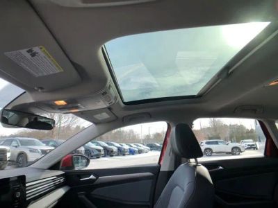 2025 Volkswagen Jetta SE - Photo 22