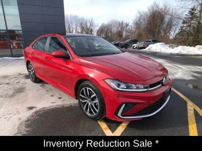 2025 Volkswagen Jetta SE - Photo 8
