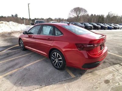 2025 Volkswagen Jetta SE - Photo 4