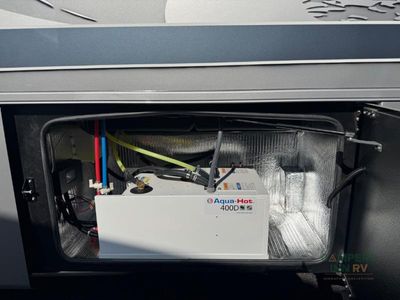 2026 Dynamax DX3 — photo 10 view