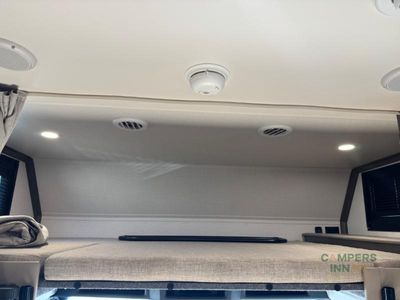 2026 Dynamax DX3 — photo 15 view